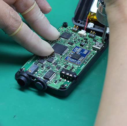 画像:多品種、小ロットでの一貫生産請負